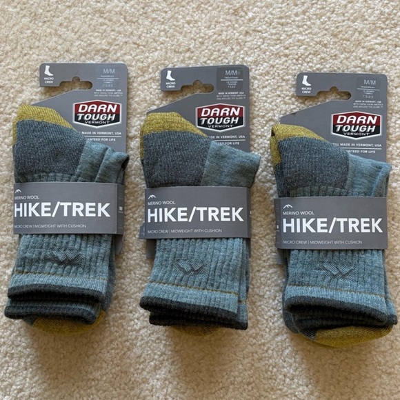 NWT 3 Pairs of Darn Tough Women's Cushioned Micro Crew Midweight Hiking Socks. - Picture 3 of 7